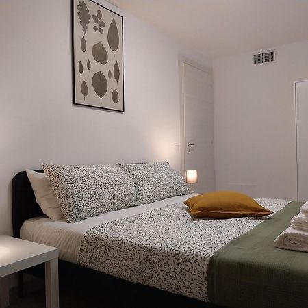 Residence La Vela 2 ローマ エクステリア 写真